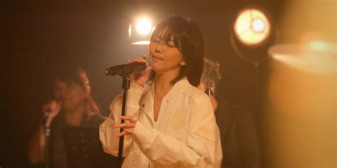  Symphonic Serenade: Stefanie Sun Announces Jakarta Concert, Sending Fans into Melodic Frenzy!